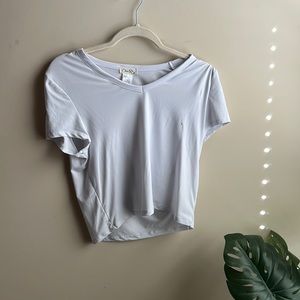 White V neck tee